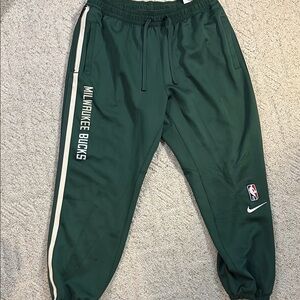 Milwaukee Bucks Nike Green Warm Up Joggers